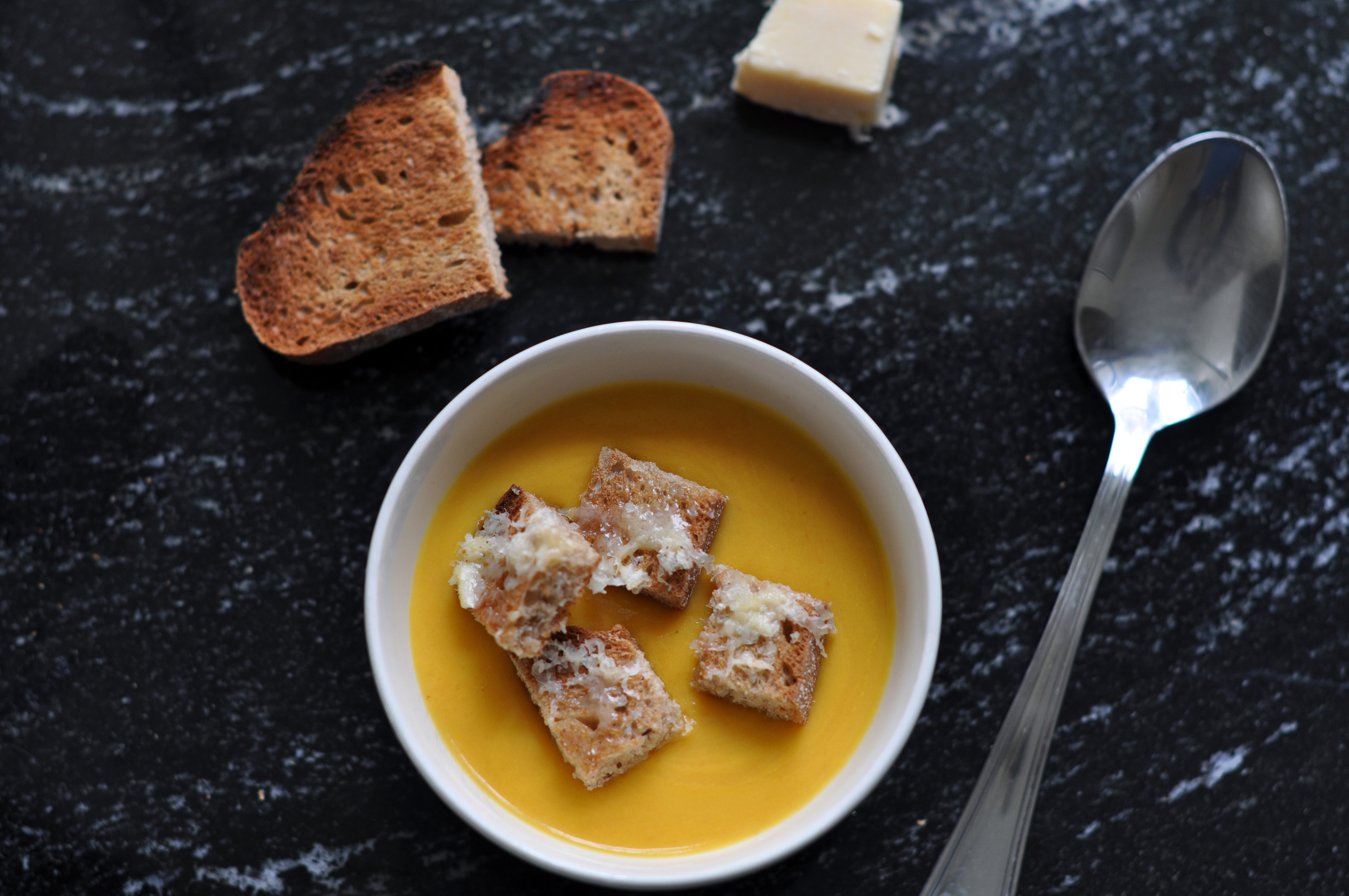 Carrot soup with cheesy croutons – The Copper Kettle