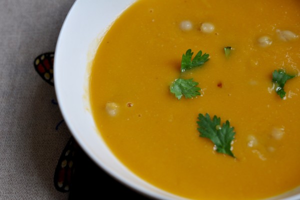 Sweet potato and chickpea soup close-up